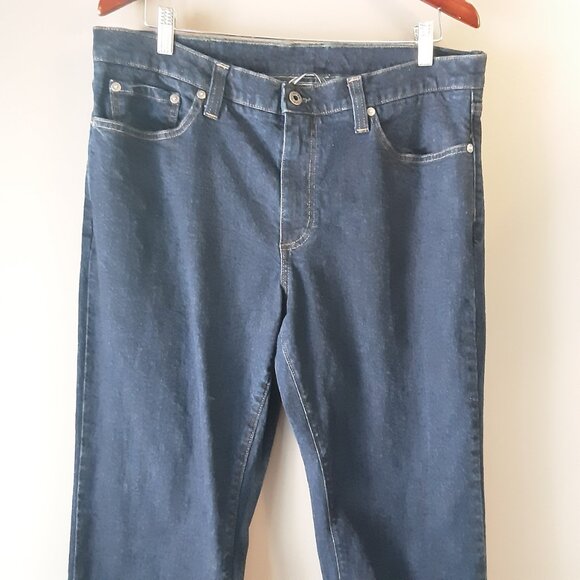 L.L. Bean Men's Straight Leg Dark-Wash Jeans Size 36x32 - Picture 3 of 11